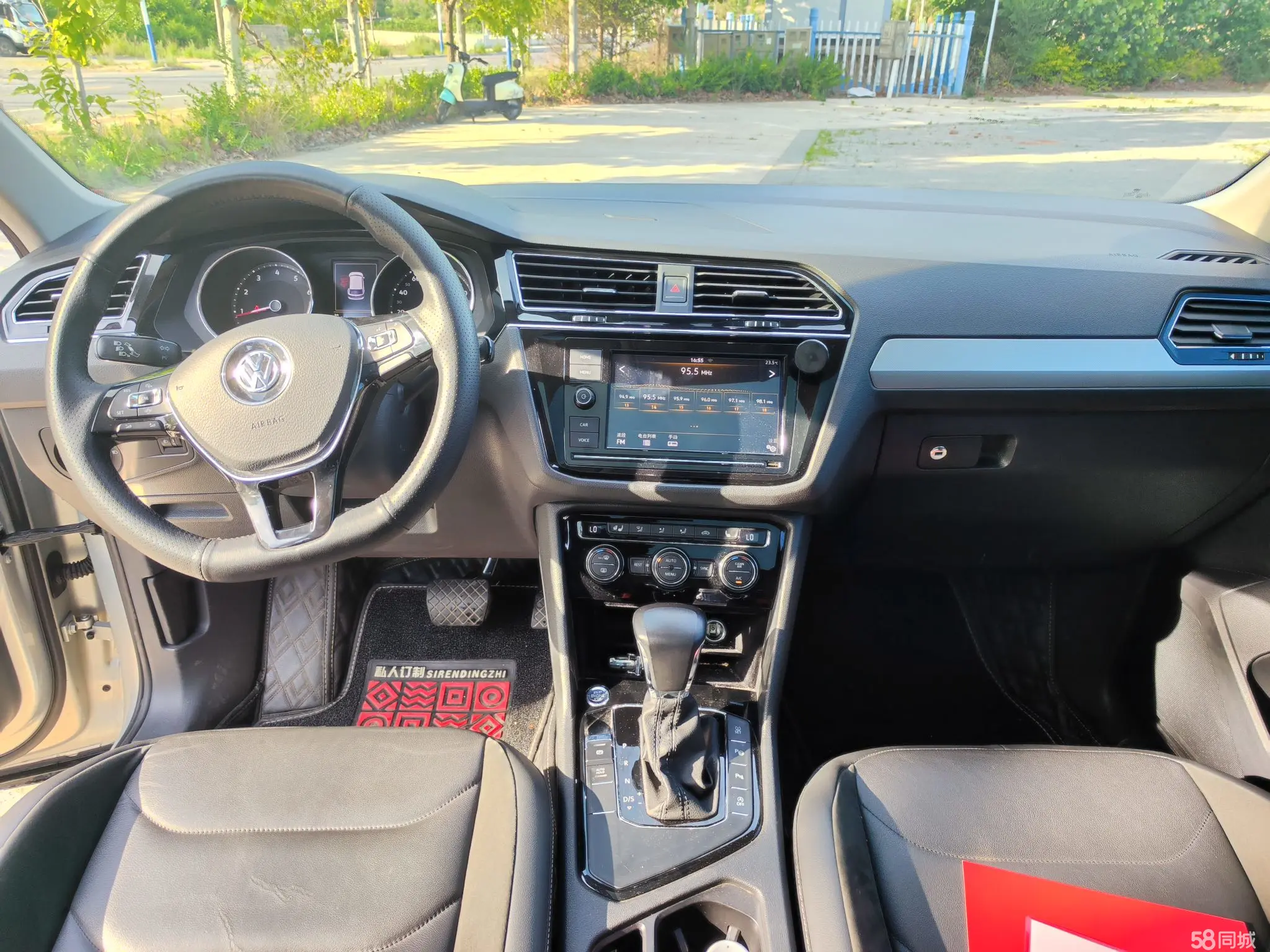 Volkswagen Tiguan L 2019 car image #6