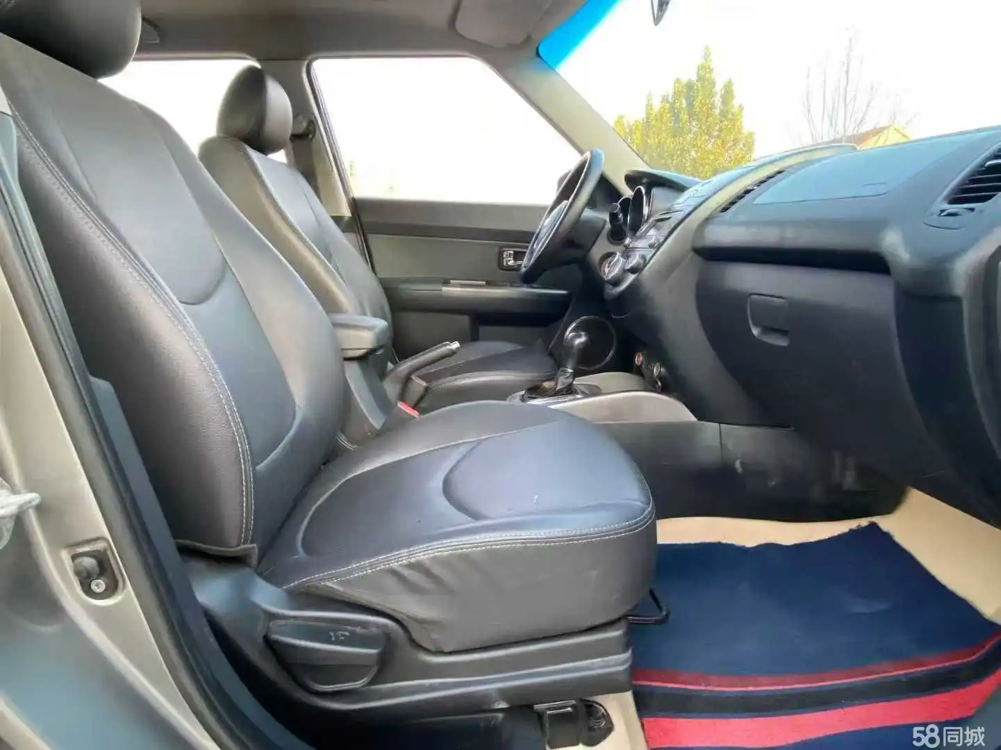 起亚 秀尔 2012 汽车图片 #6