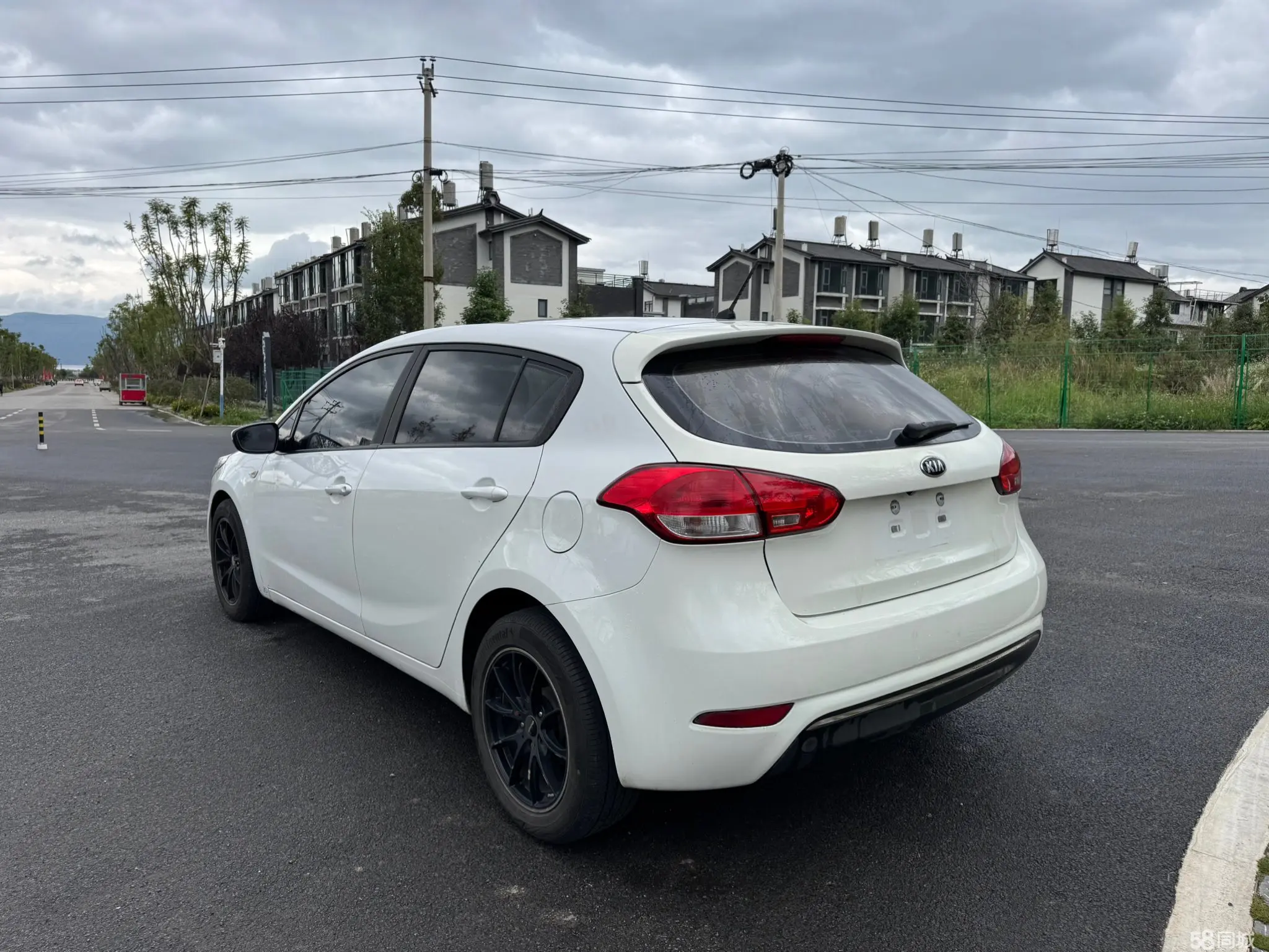 Kia Forte Koup 2015 car image #6