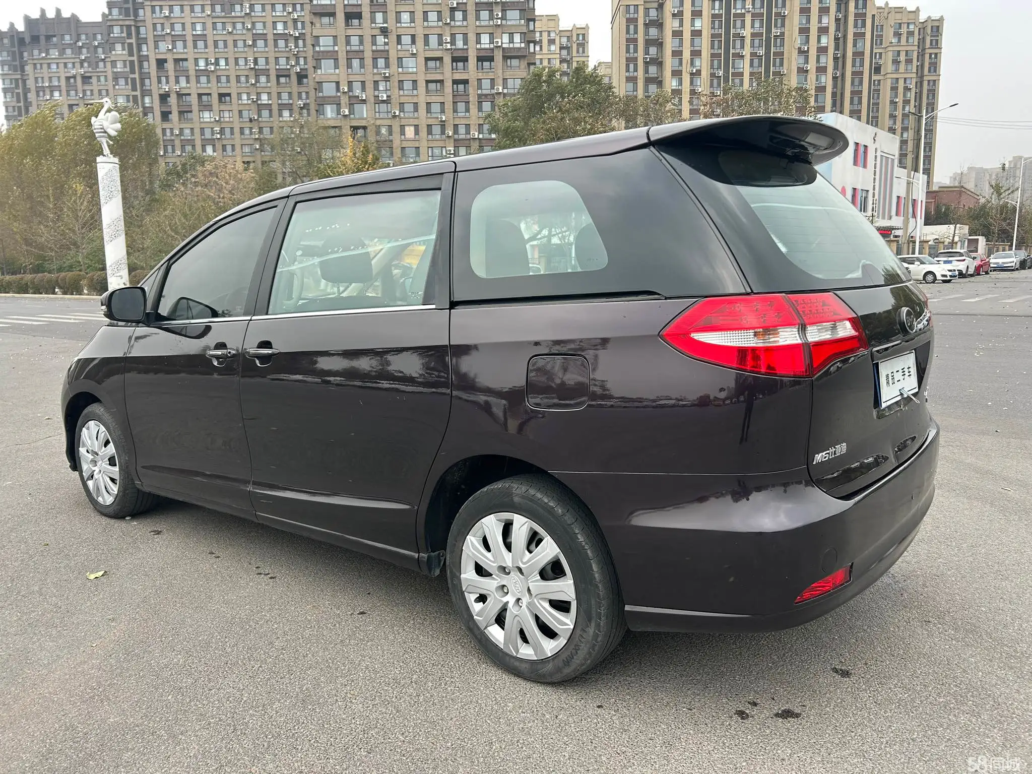 BYD M6 2016 #6 BYD M6 2016 car image #6