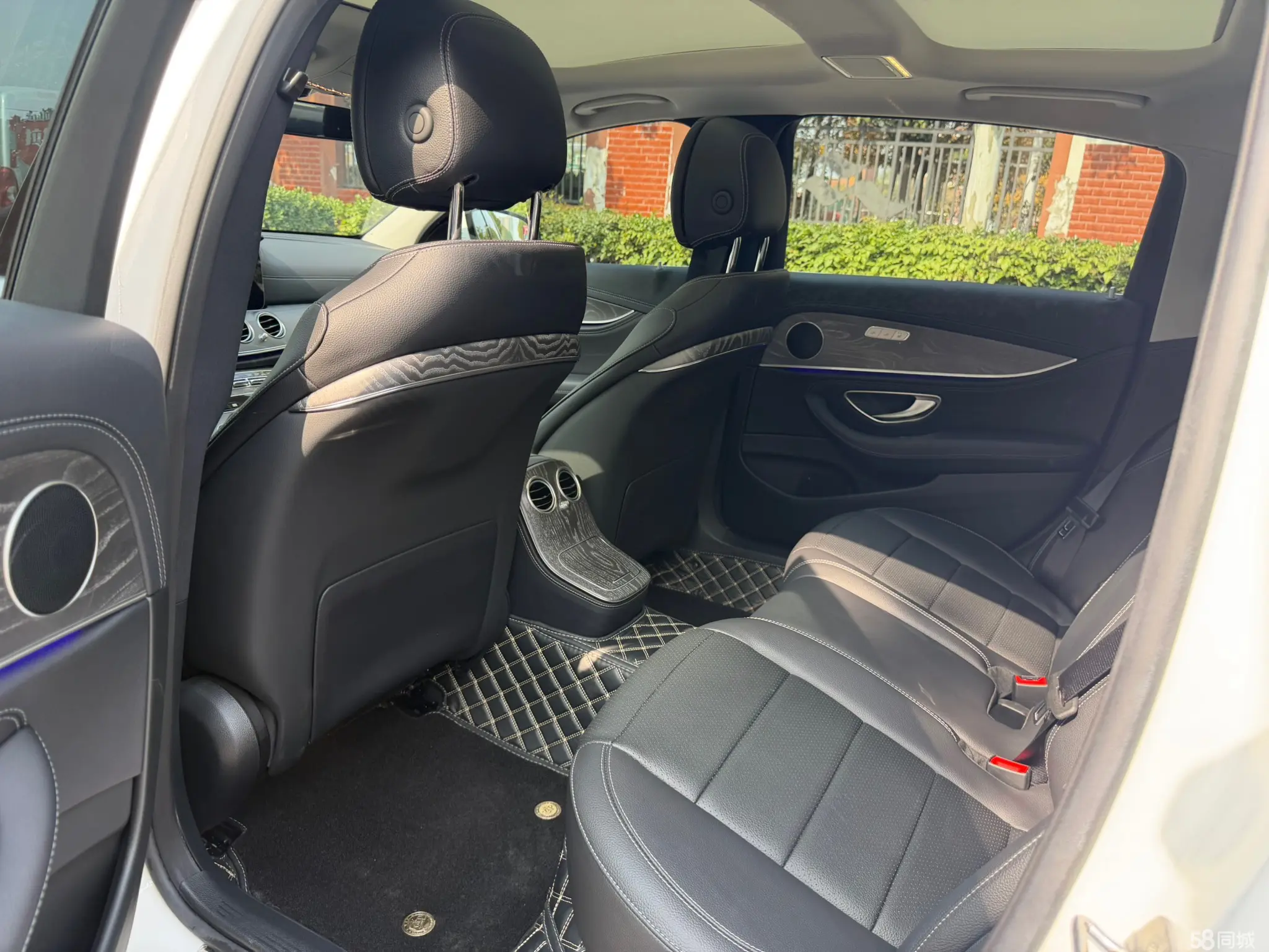 Mercedes-Benz E Class 2023 car image #6