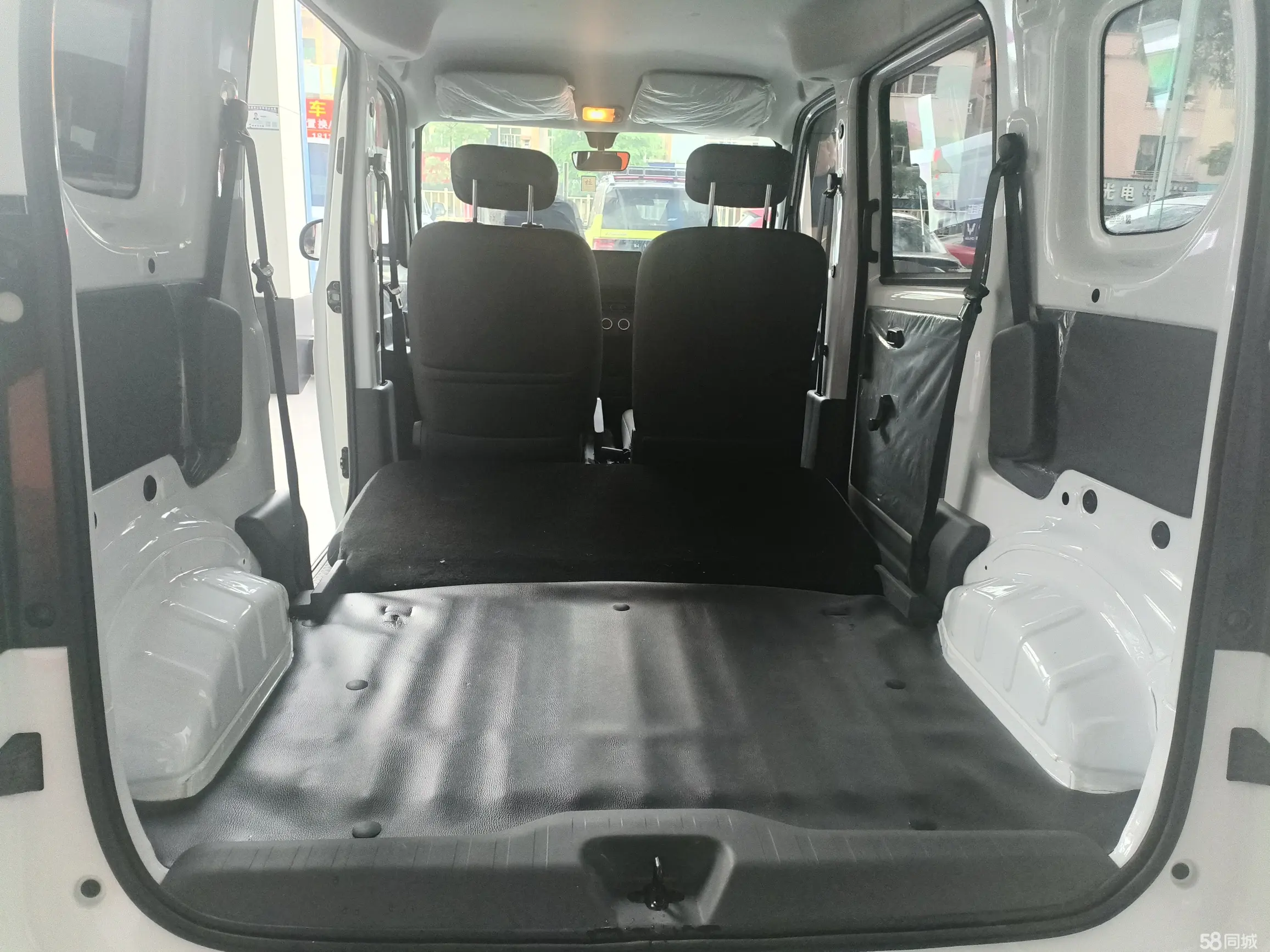 五菱汽车 五菱之光新能源 2025 汽车图片 #6