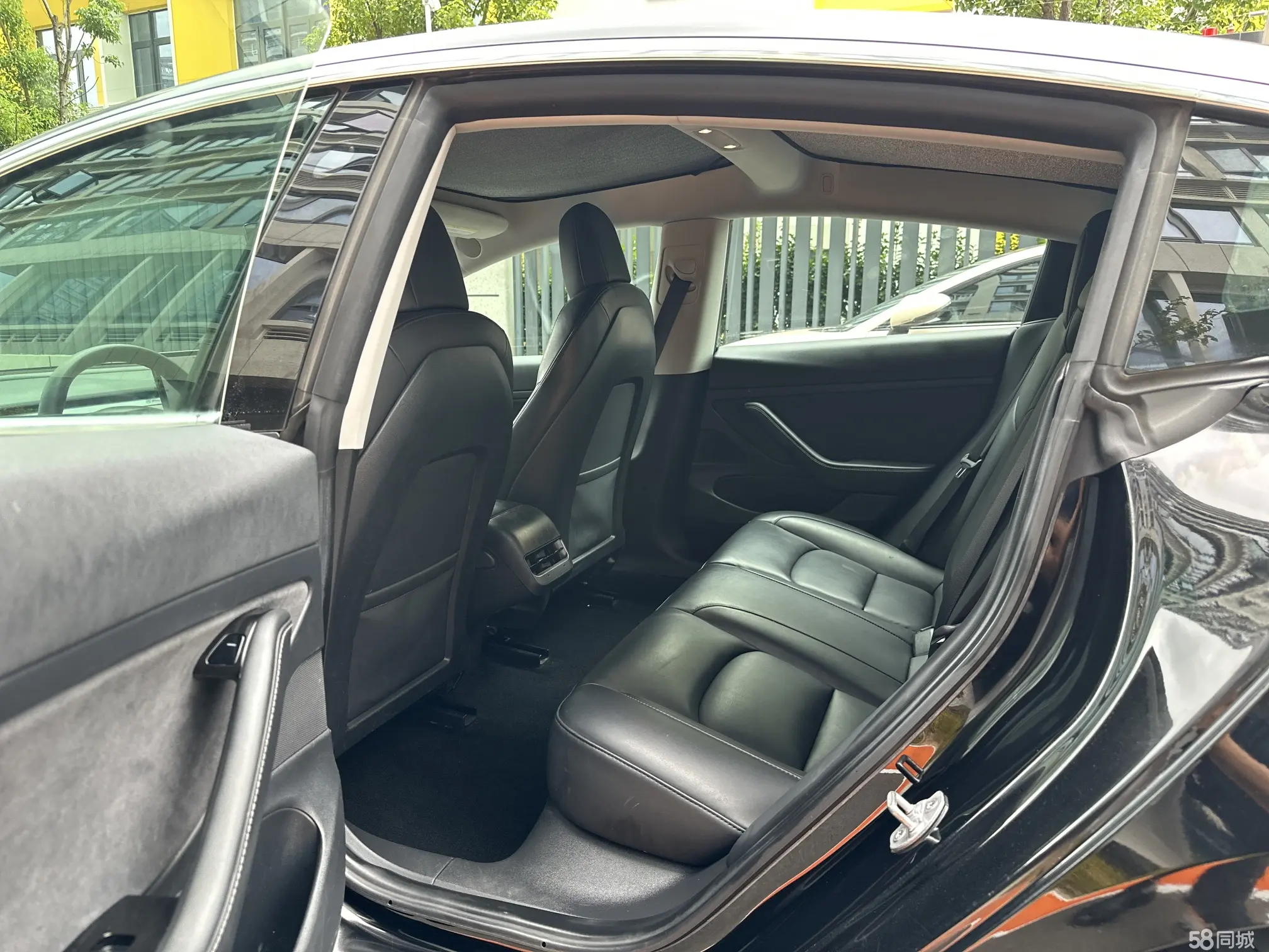 Tesla Model 3 2020 car image #6