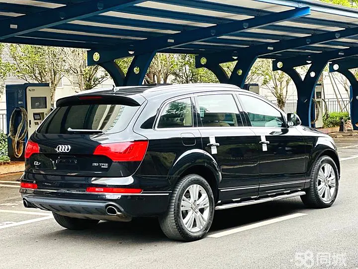 Audi Q7 2012 car image #6