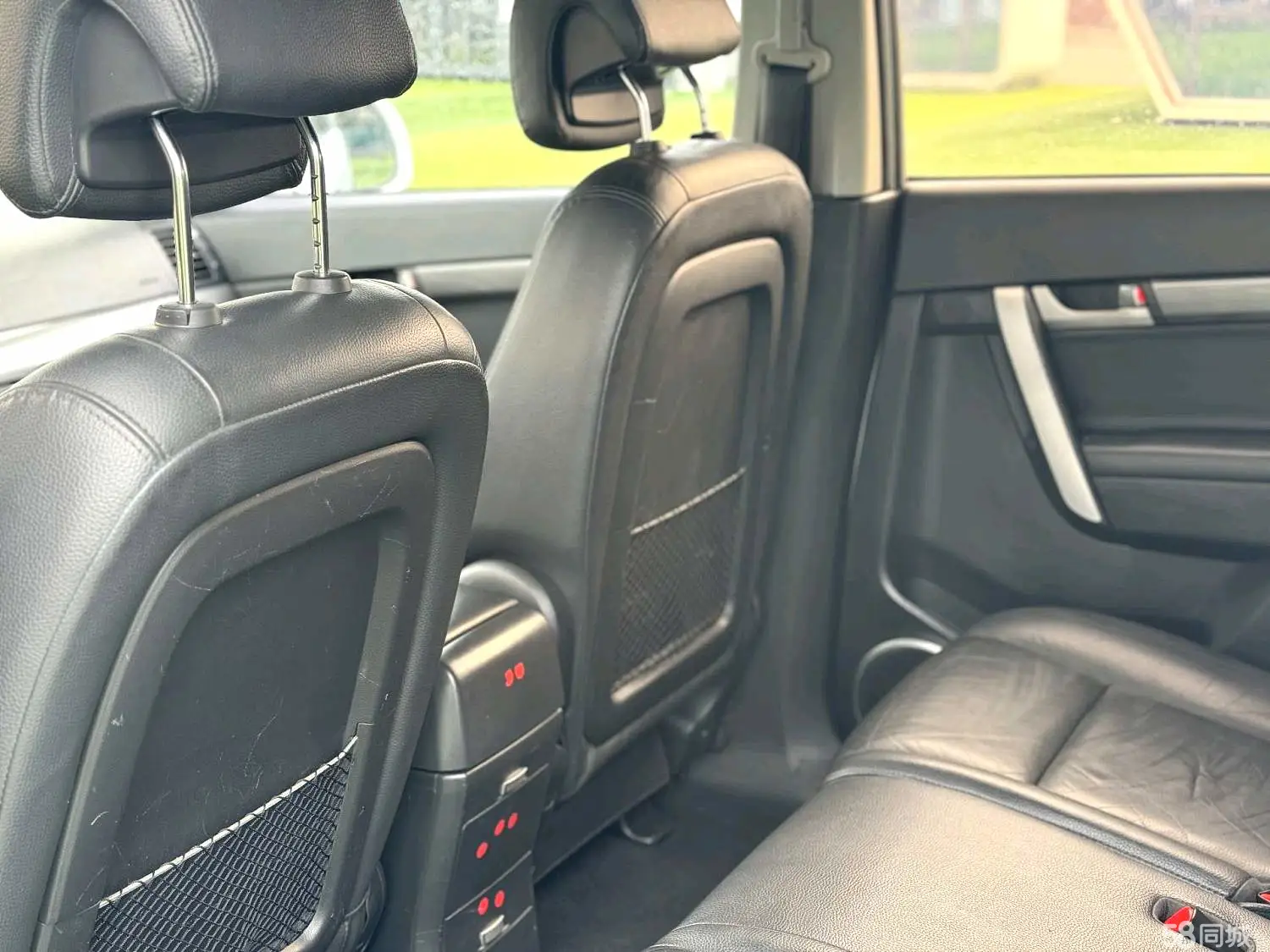 Chevrolet Captiva (Imported) 2010 car image #6