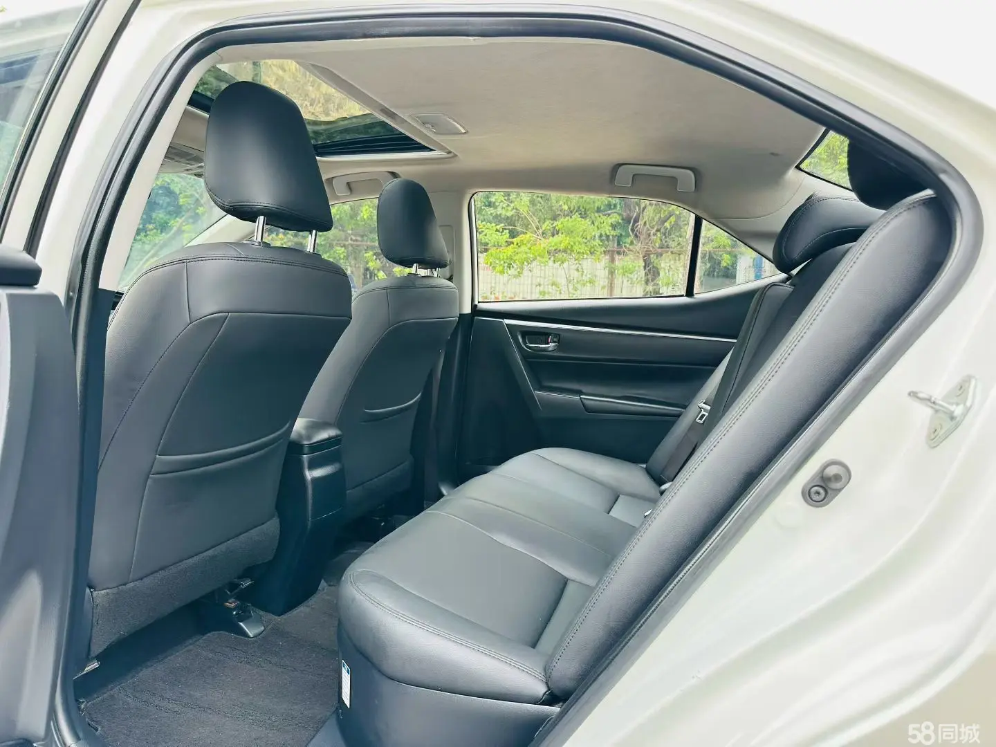 Toyota Levin Hybird E+ 2019 car image #6