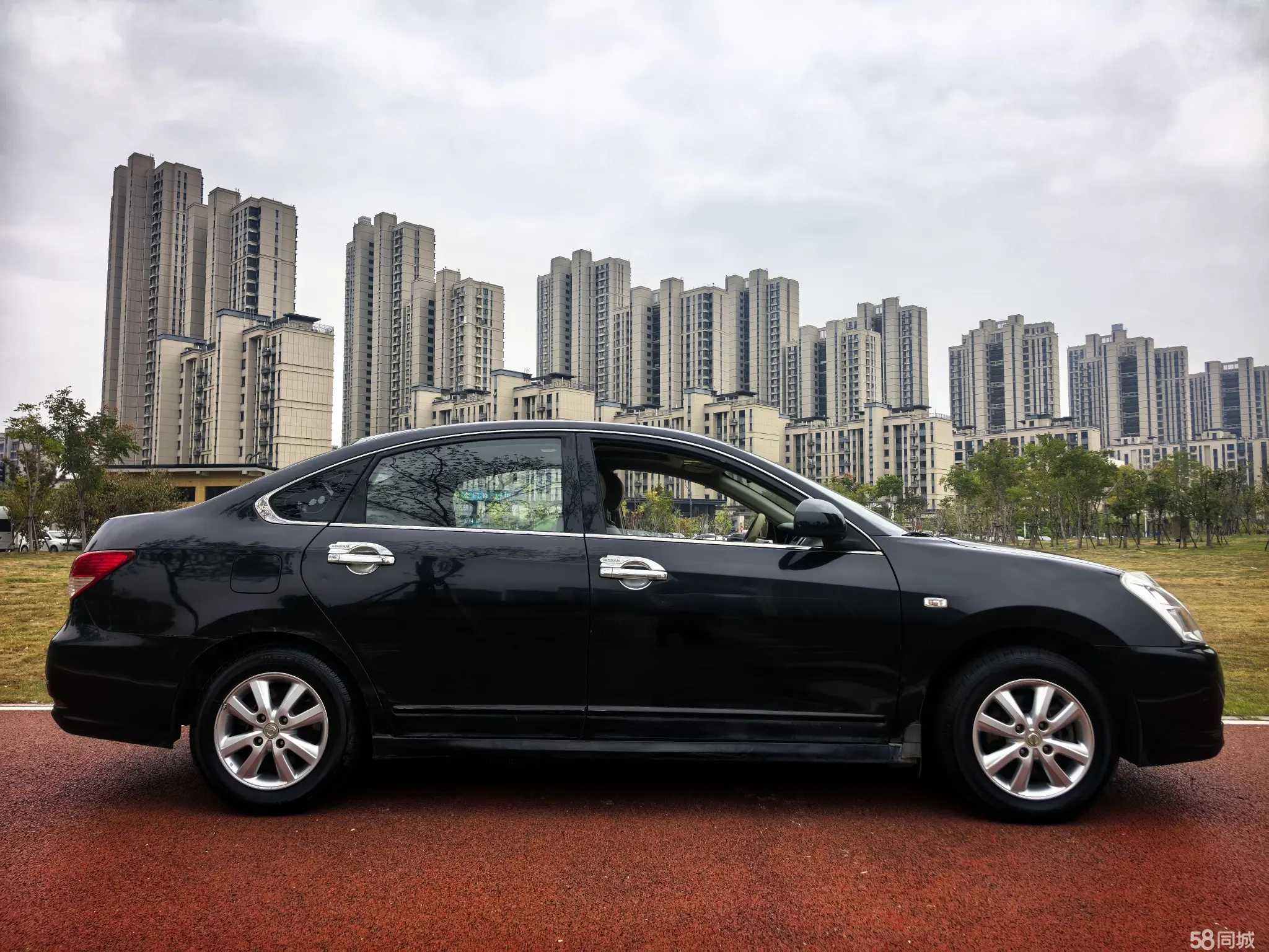 日产 日产GT-R 2019 汽车图片 #6