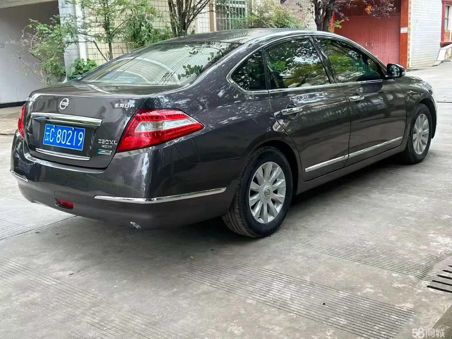 日产 日产GT-R 2009 汽车图片 #6