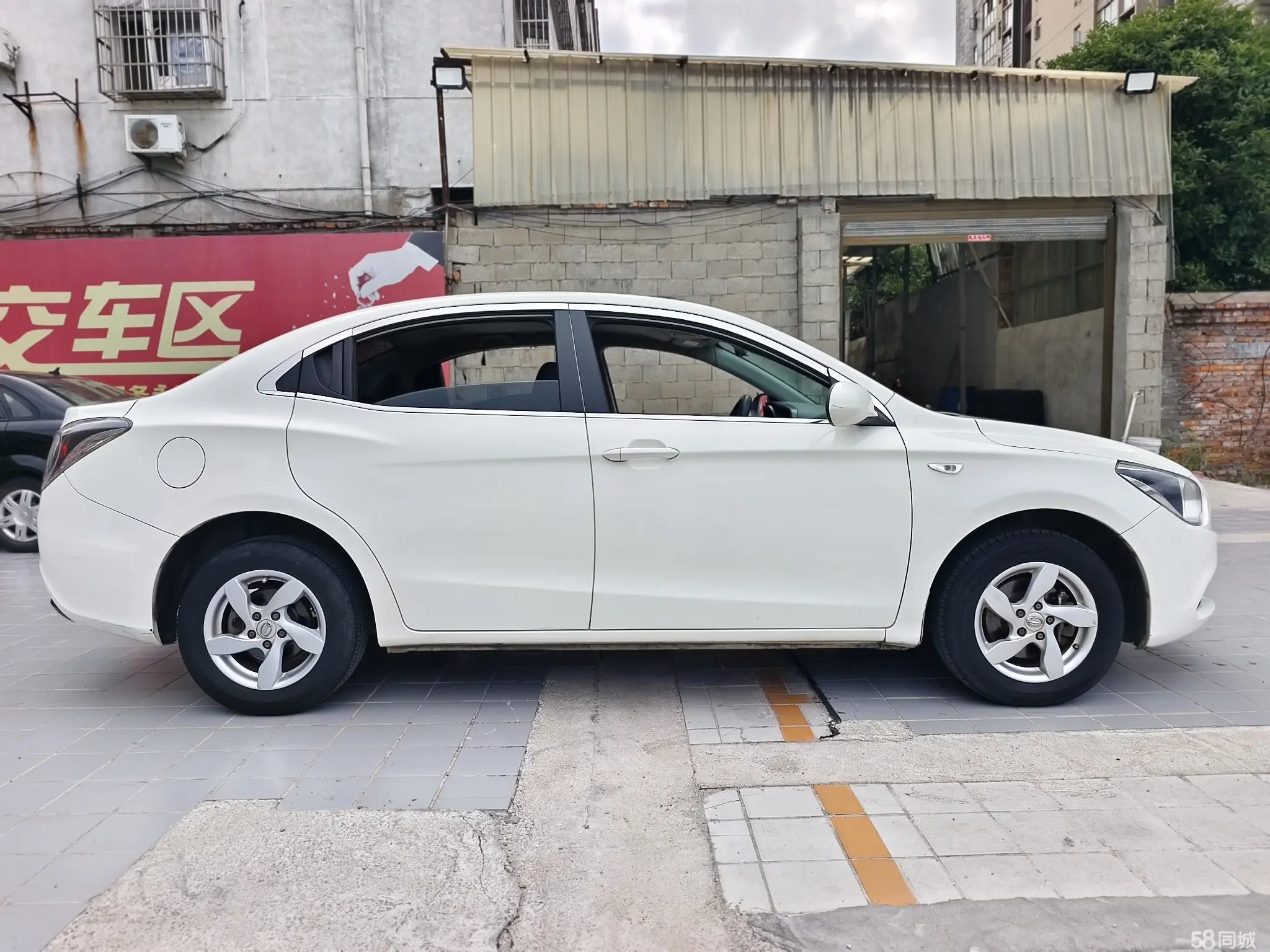 GAC Trumpchi Xiangwang S9 2014 car image #6