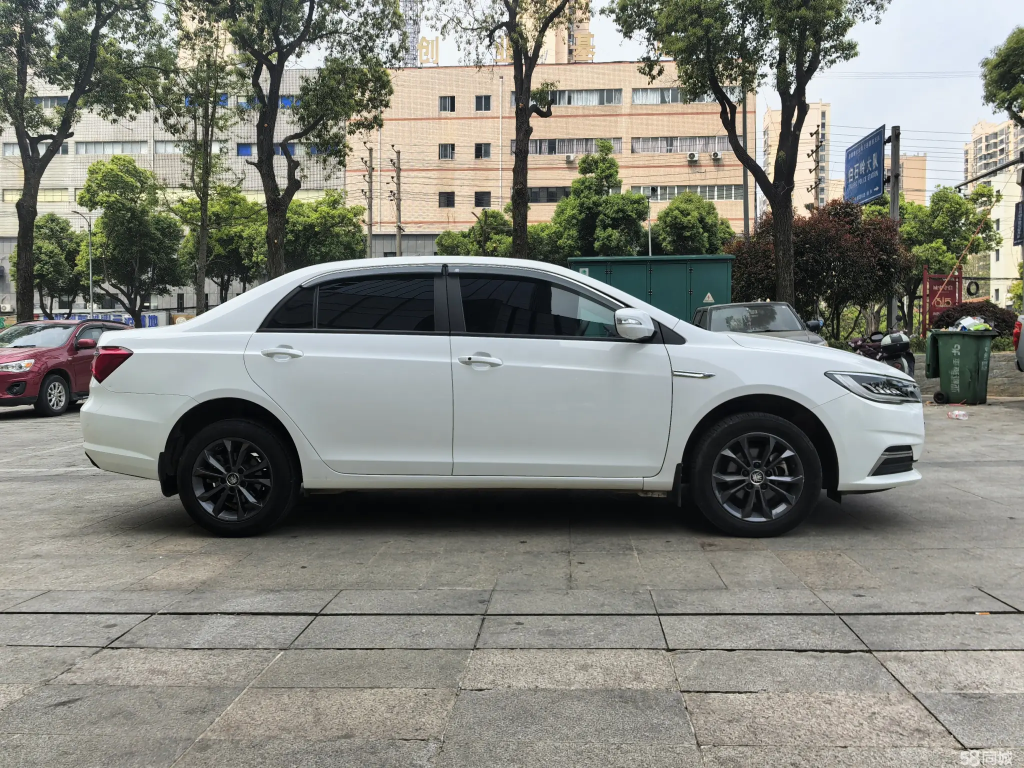 BYD Qin 2021 #6 BYD Qin 2021 car image #6