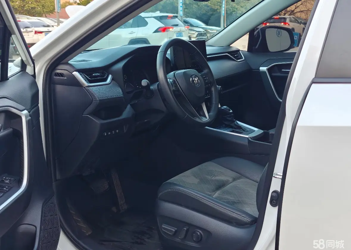 Toyota Highlander (Imported) 2025 car image #6