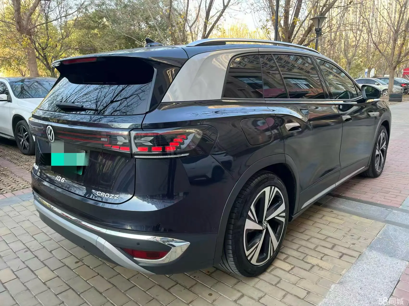 Volkswagen ID.6 X 2022 #6 Volkswagen ID.6 X 2022 car image #6