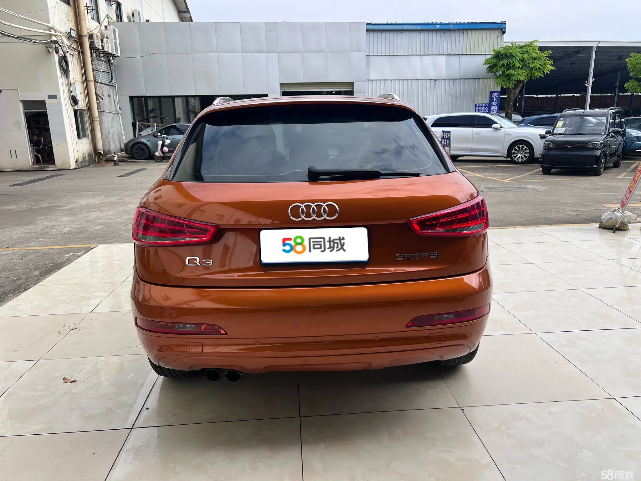 Audi Q3 2013 car image #6