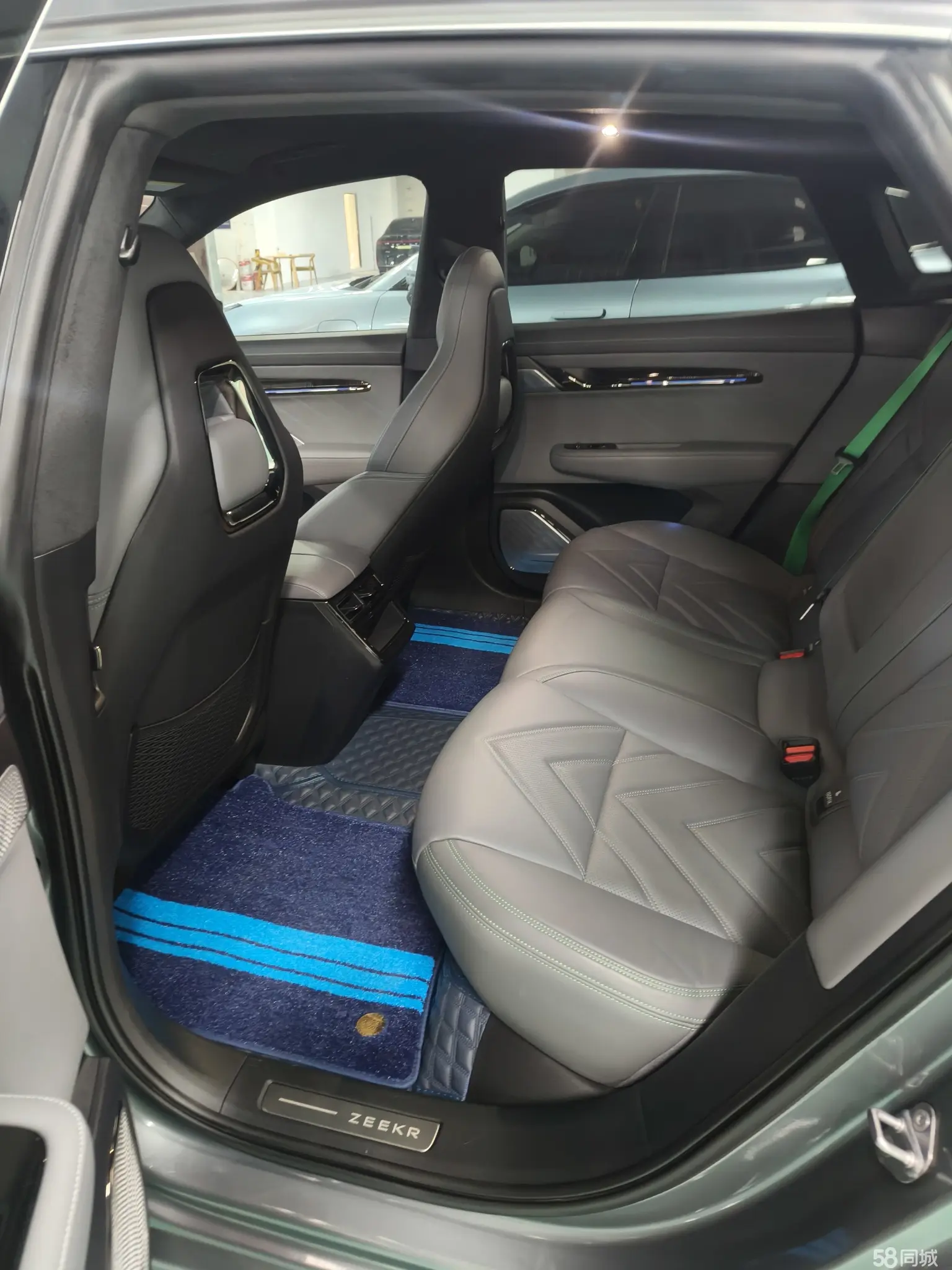 极氪 极氪001 2022 汽车图片 #6