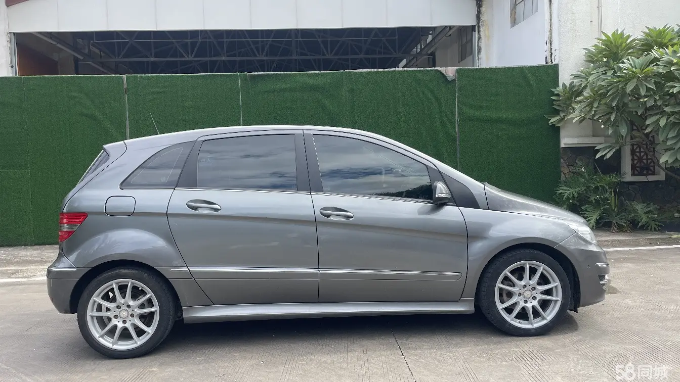 Mercedes-Benz B Class 2010 #6 Mercedes-Benz B Class 2010 car image #6