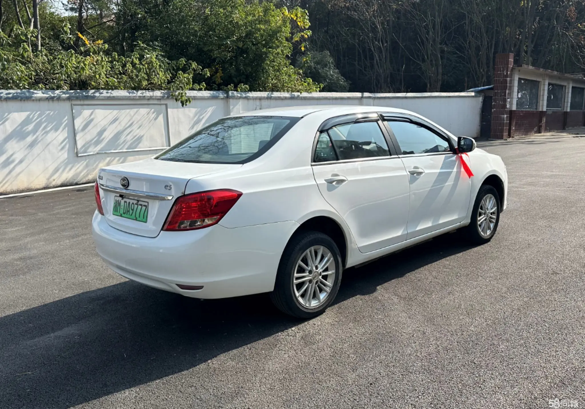 BYD e5 2018 #6 BYD e5 2018 car image #6