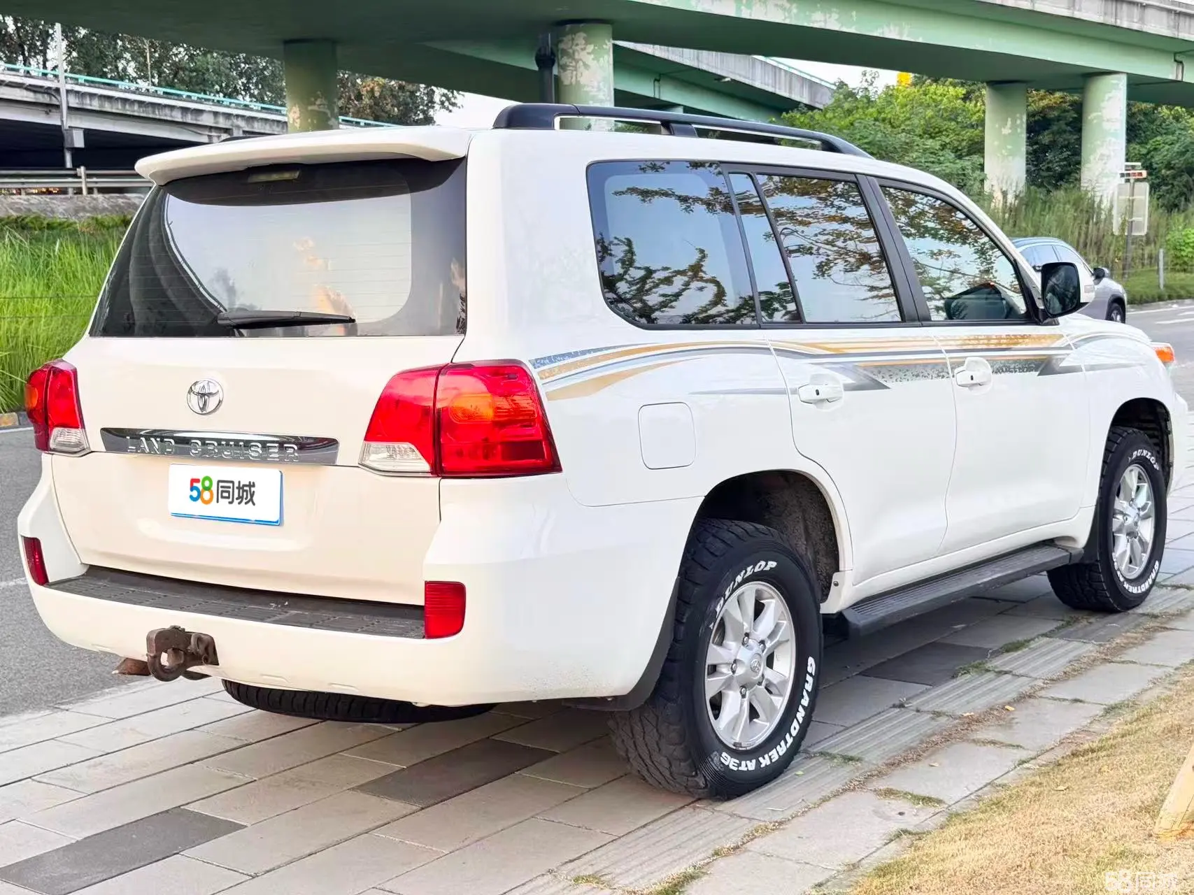 Toyota Land Cruiser 2014 car image #6