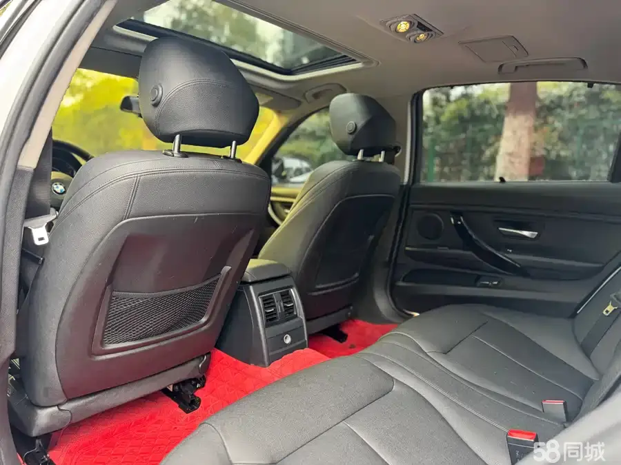 BMW 3 Series 2018 immagine di auto #6