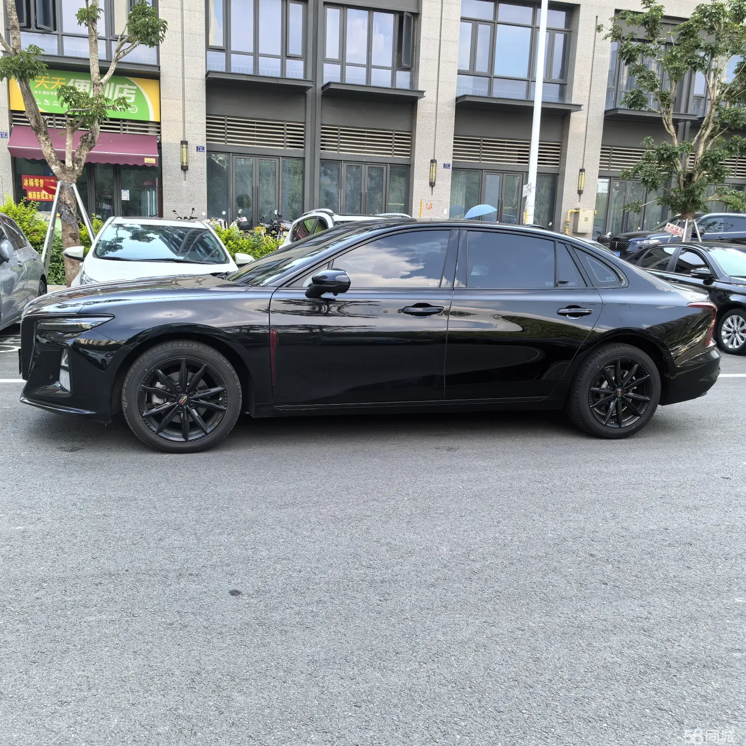 HongQi H5 2024 car image #6