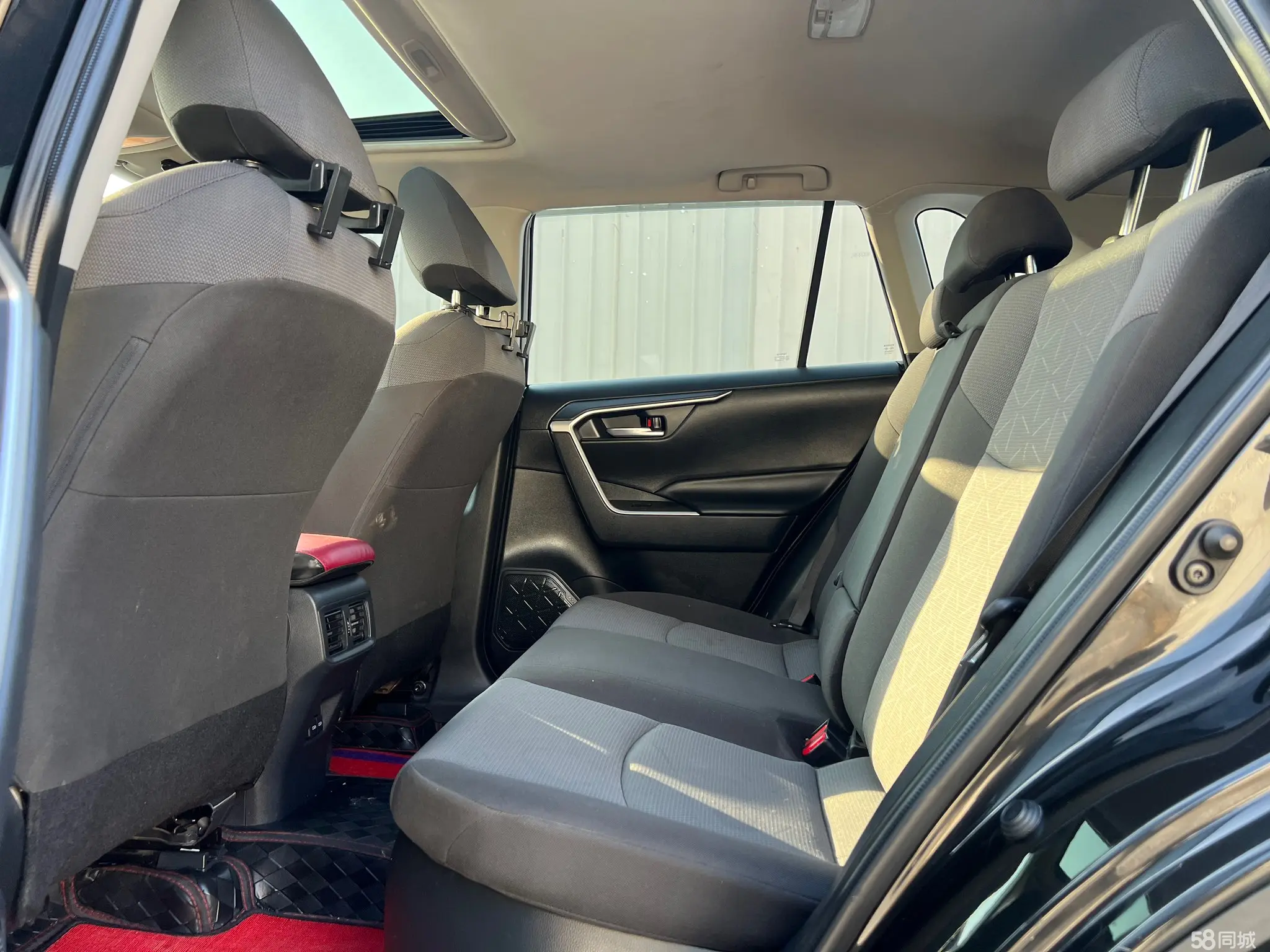 Toyota RAV4 Hybird E+ 2022 #6 Toyota RAV4 Hybird E+ 2022 immagine di auto #6