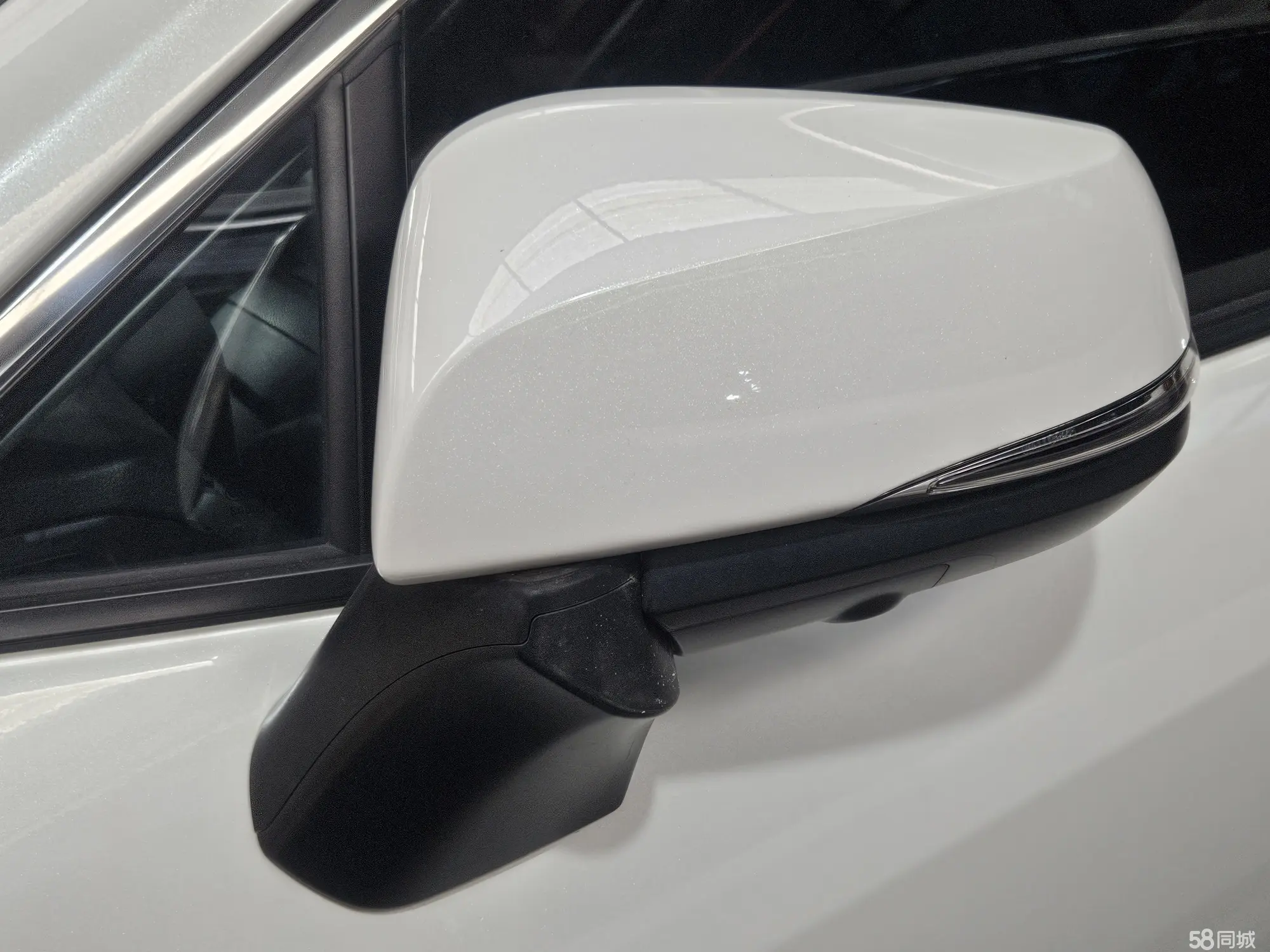 Toyota RAV4 Hybird E+ 2021 immagine di auto #6