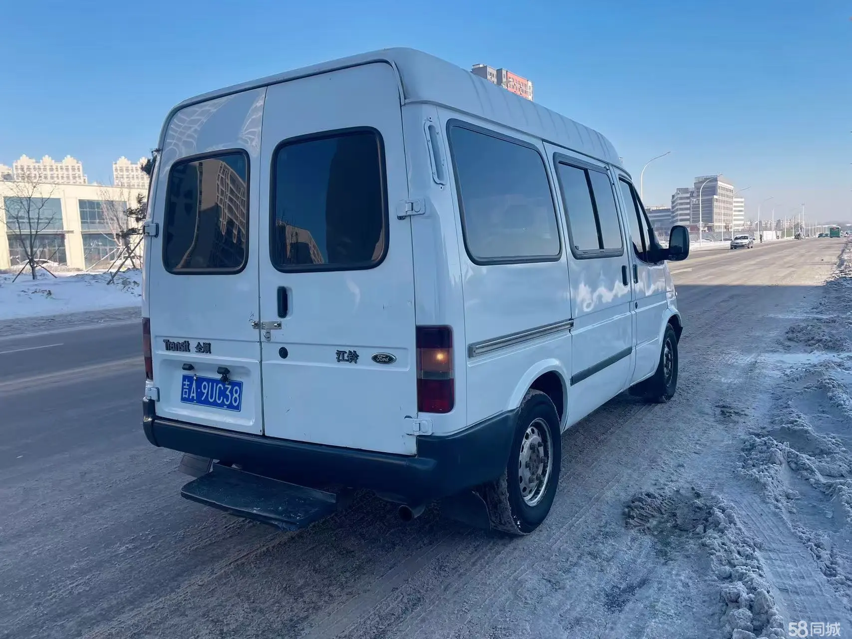Ford Transit Classic 2010 car image #6
