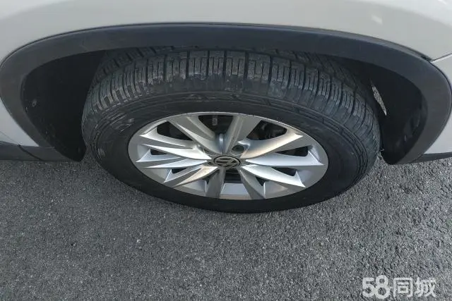 Volkswagen Tiguan 2018 صورة سيارة #6