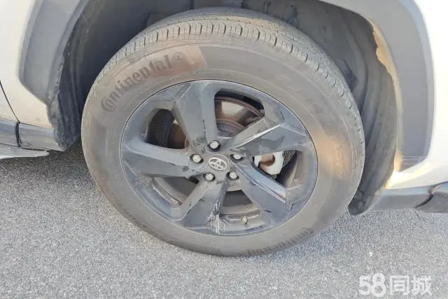 Toyota RAV4 2021 car image #6