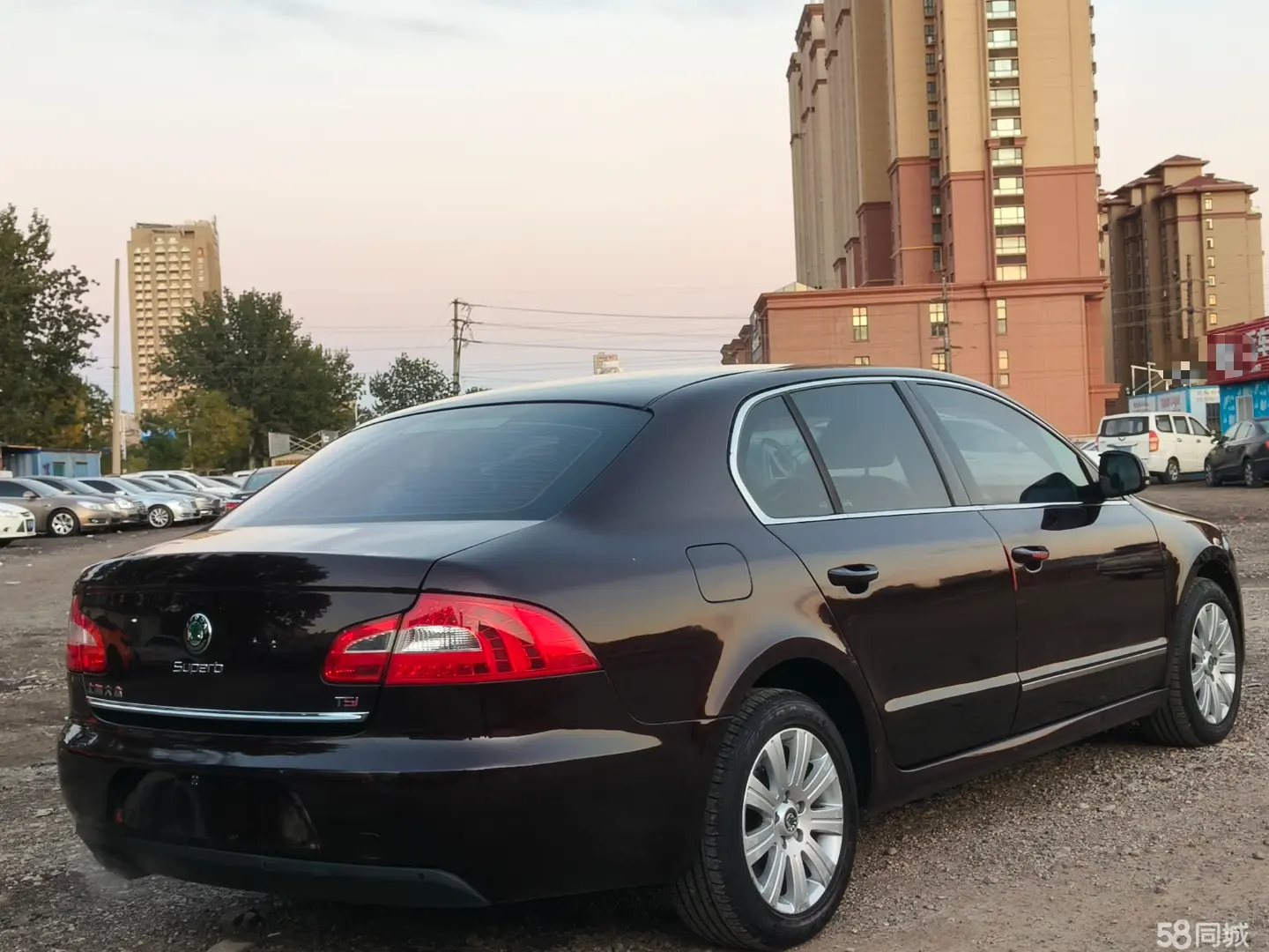 Skoda Superb 2012 imagen de coche #6