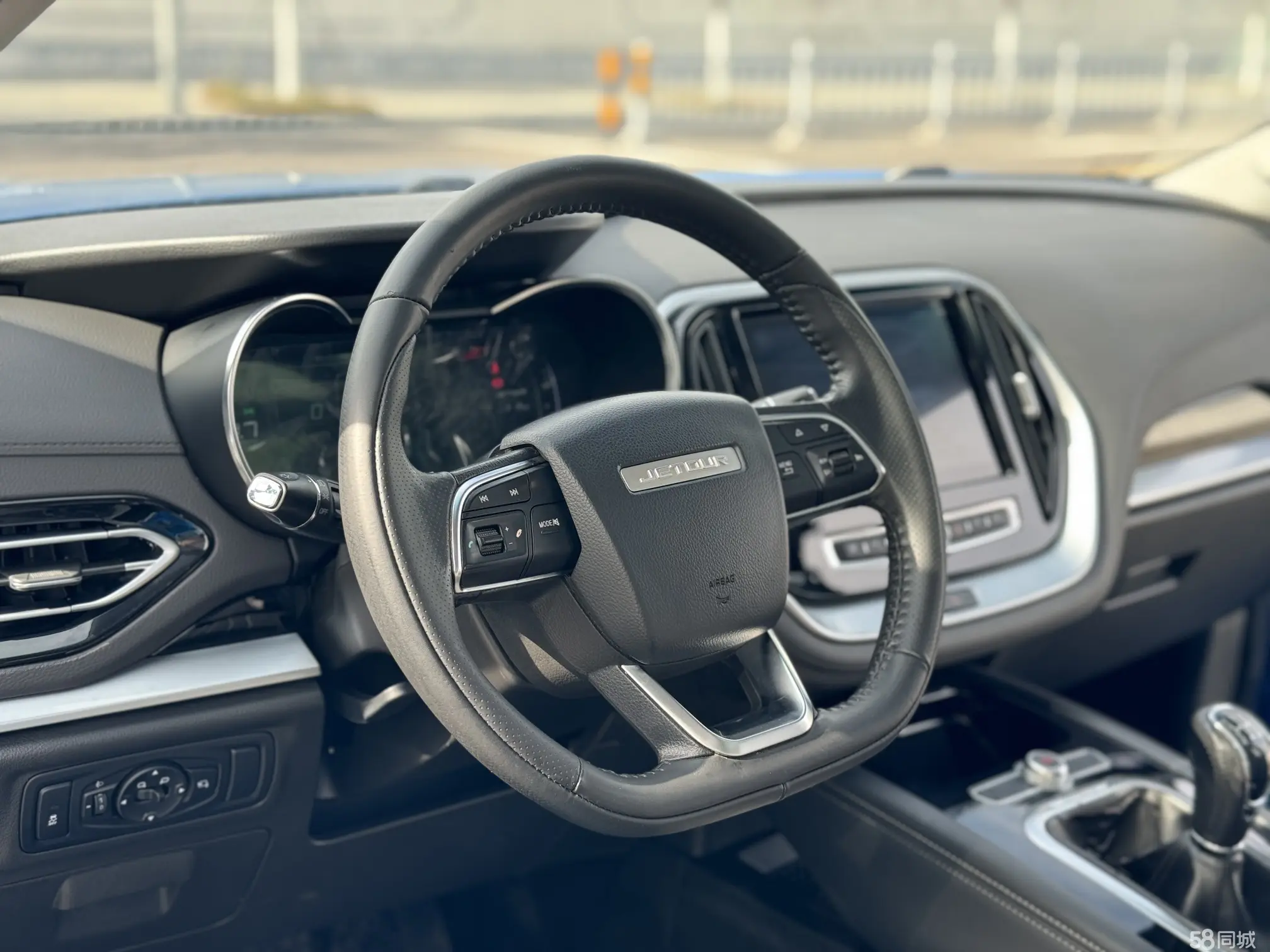 Jetour X70 2019 car image #6