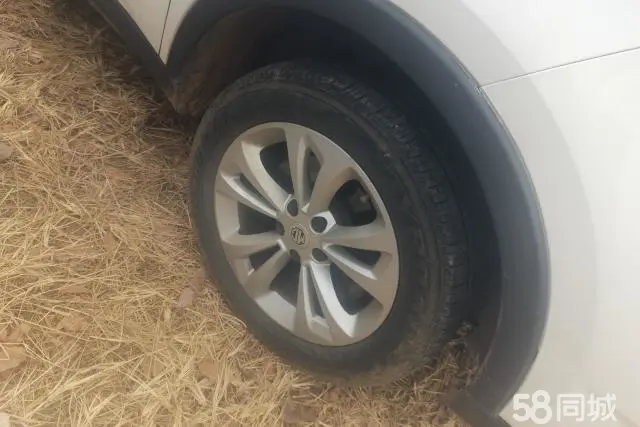 MG GS 2015 car image #6