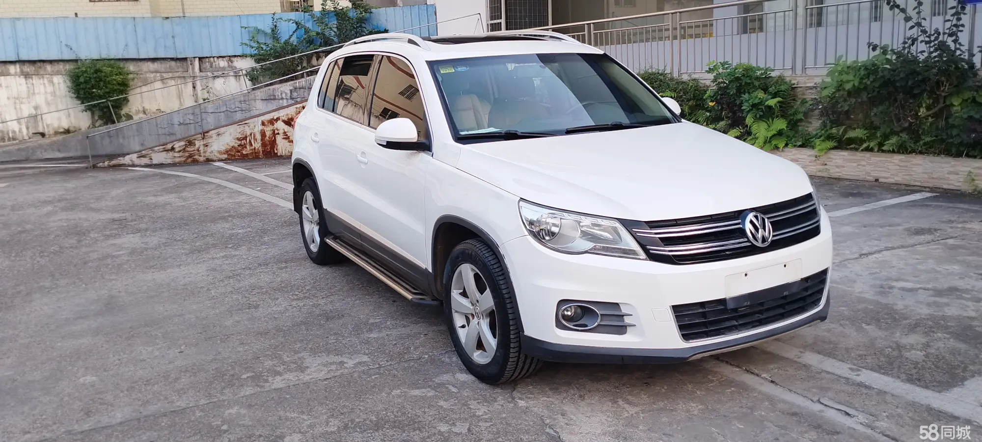 Volkswagen Tiguan 2012 car image #6