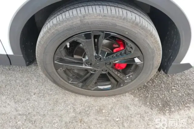 GEELY Coolray 2022 car image #6