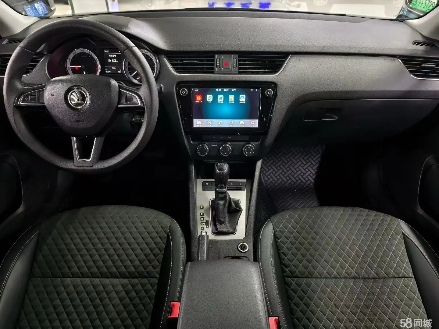 Skoda Octavia 2018 car image #6