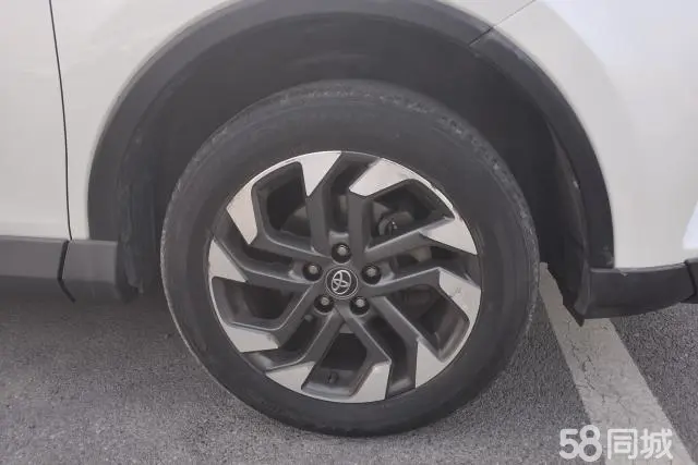 Toyota RAV4 2018 #6 Toyota RAV4 2018 car image #6