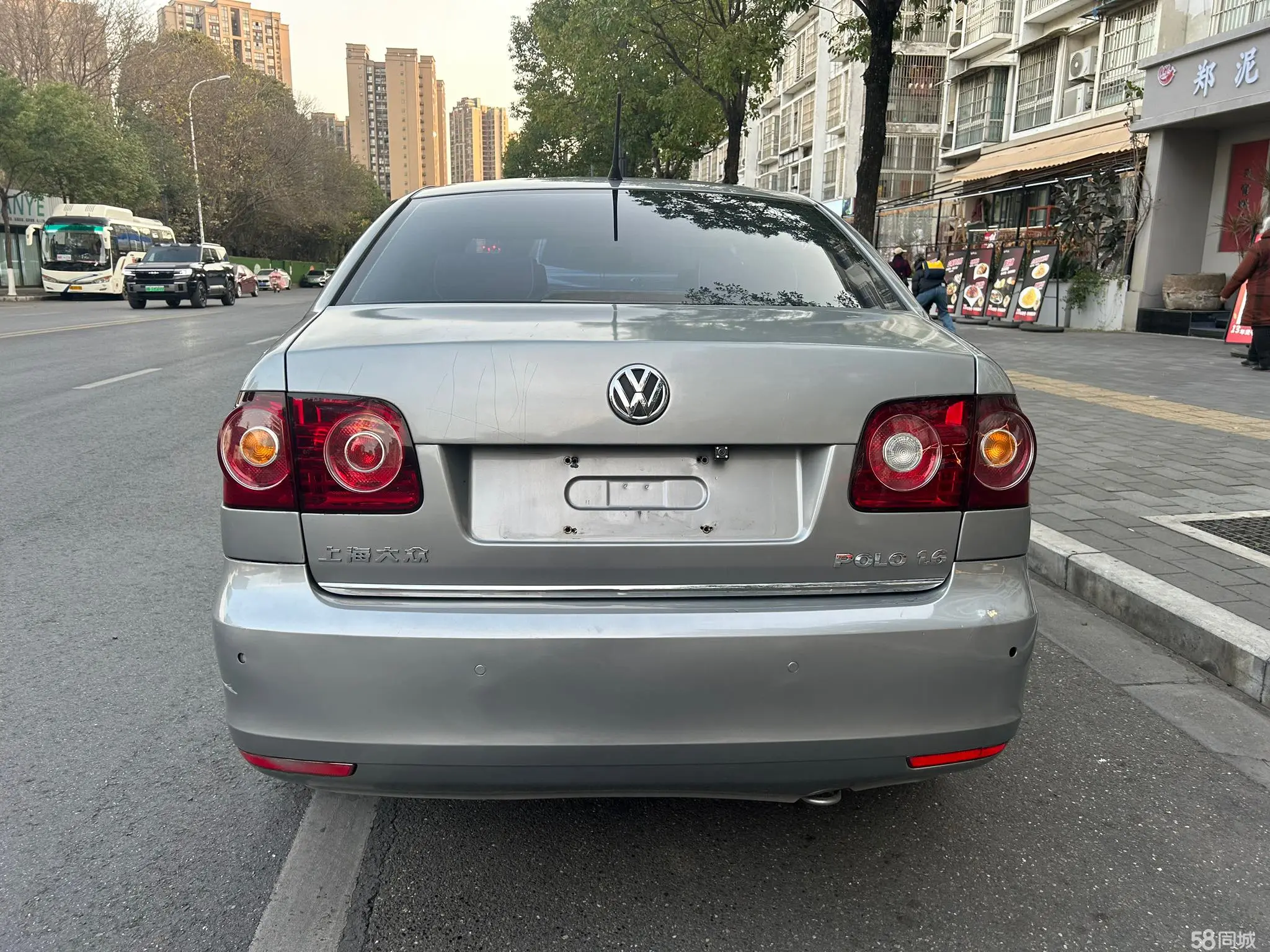 Volkswagen Tacqua 2011 immagine di auto #6