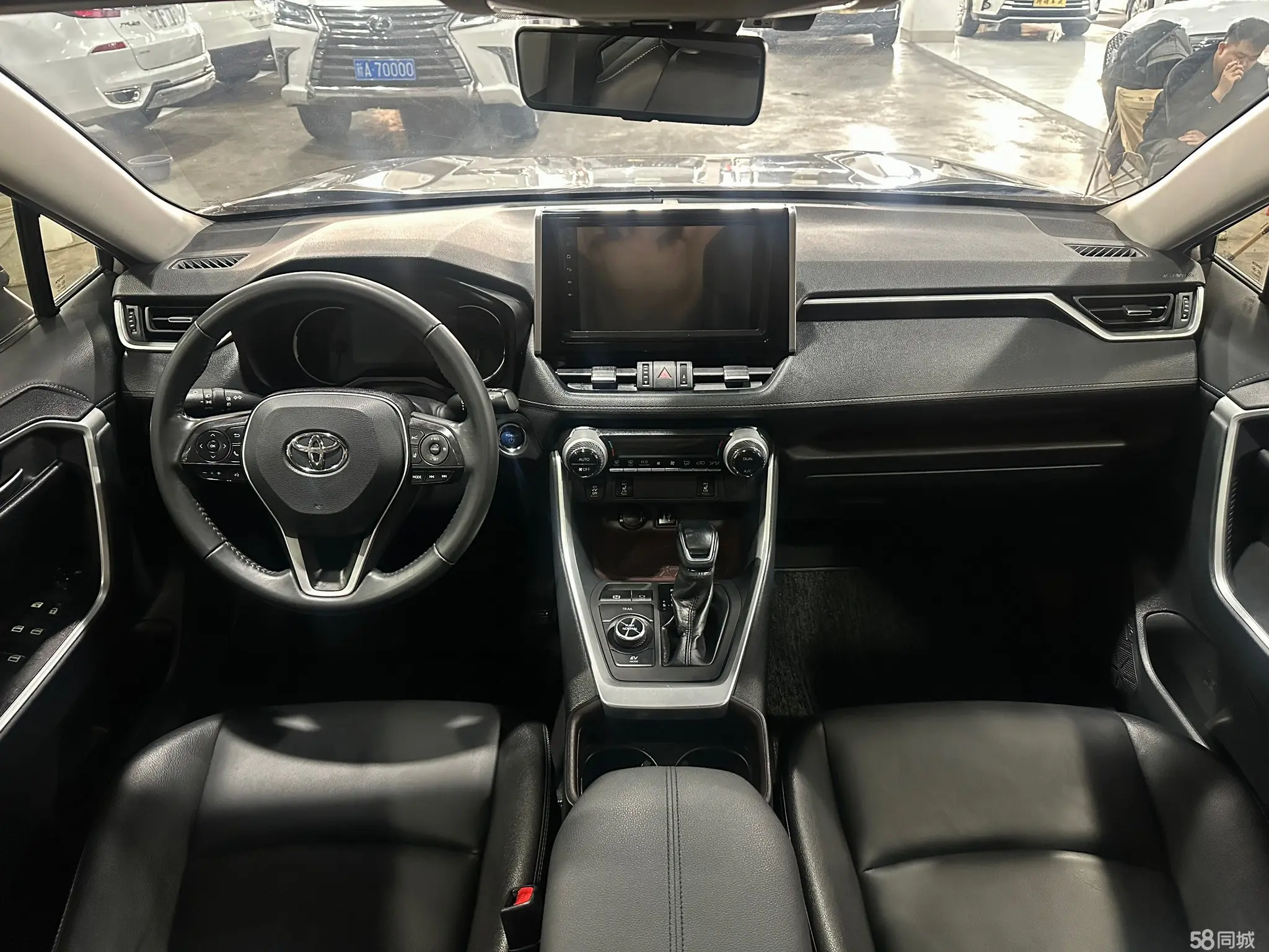 Toyota RAV4 2019 #6 Toyota RAV4 2019 car image #6
