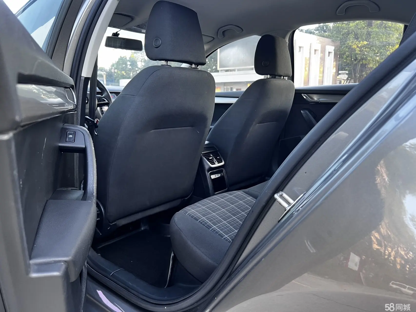 Skoda Octavia 2019 car image #6