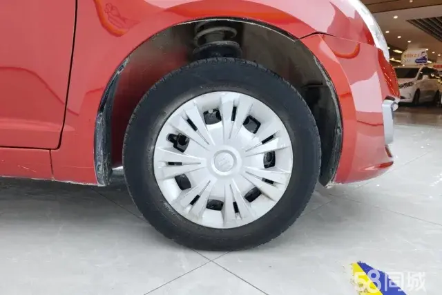 Suzuki Swift 2017 car image #6