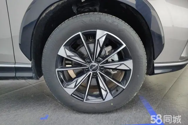 Roewe RX5 New Energy 2025 car image #6