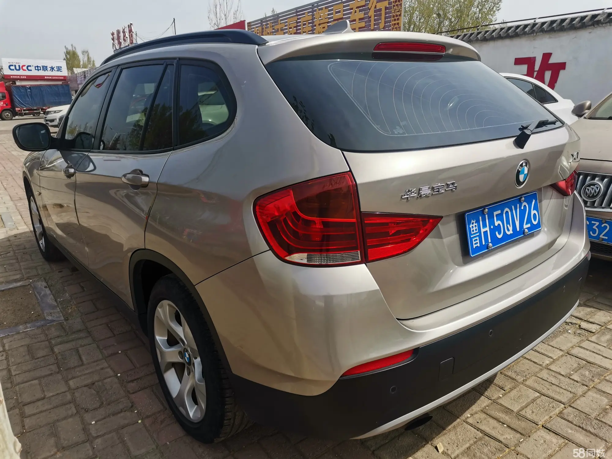 BMW X1 2012 #6 BMW X1 2012 car image #6