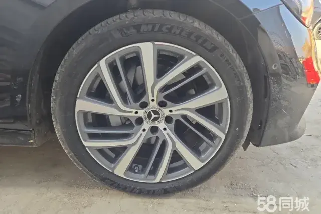 Mercedes-Benz E Class 2025 car image #6