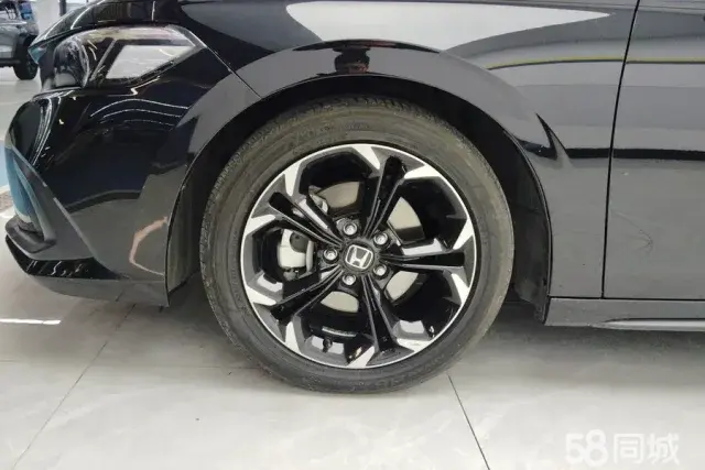 Honda Civic 2023 car image #6