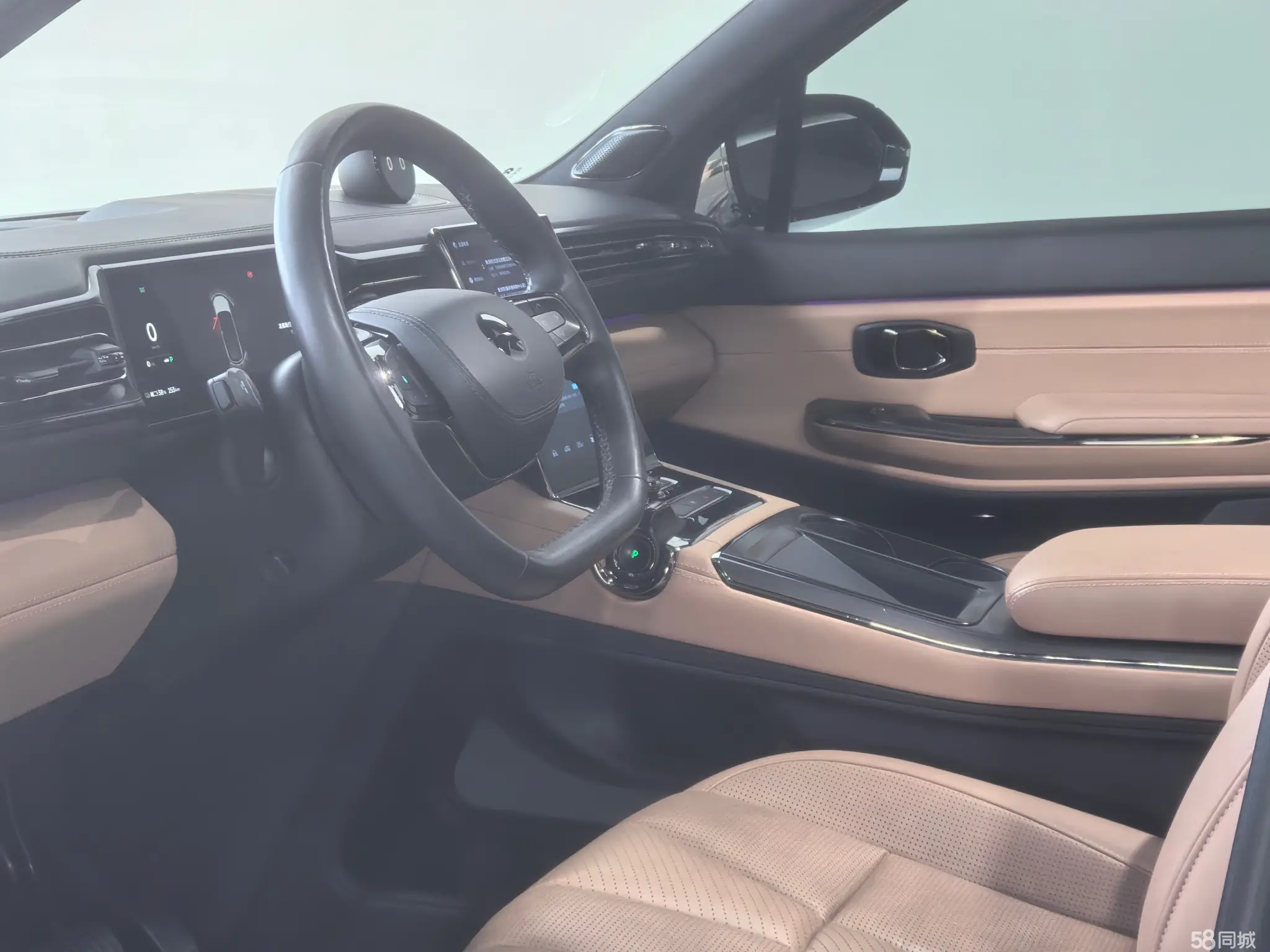 NIO ES8 2020 изображение автомобиля #6