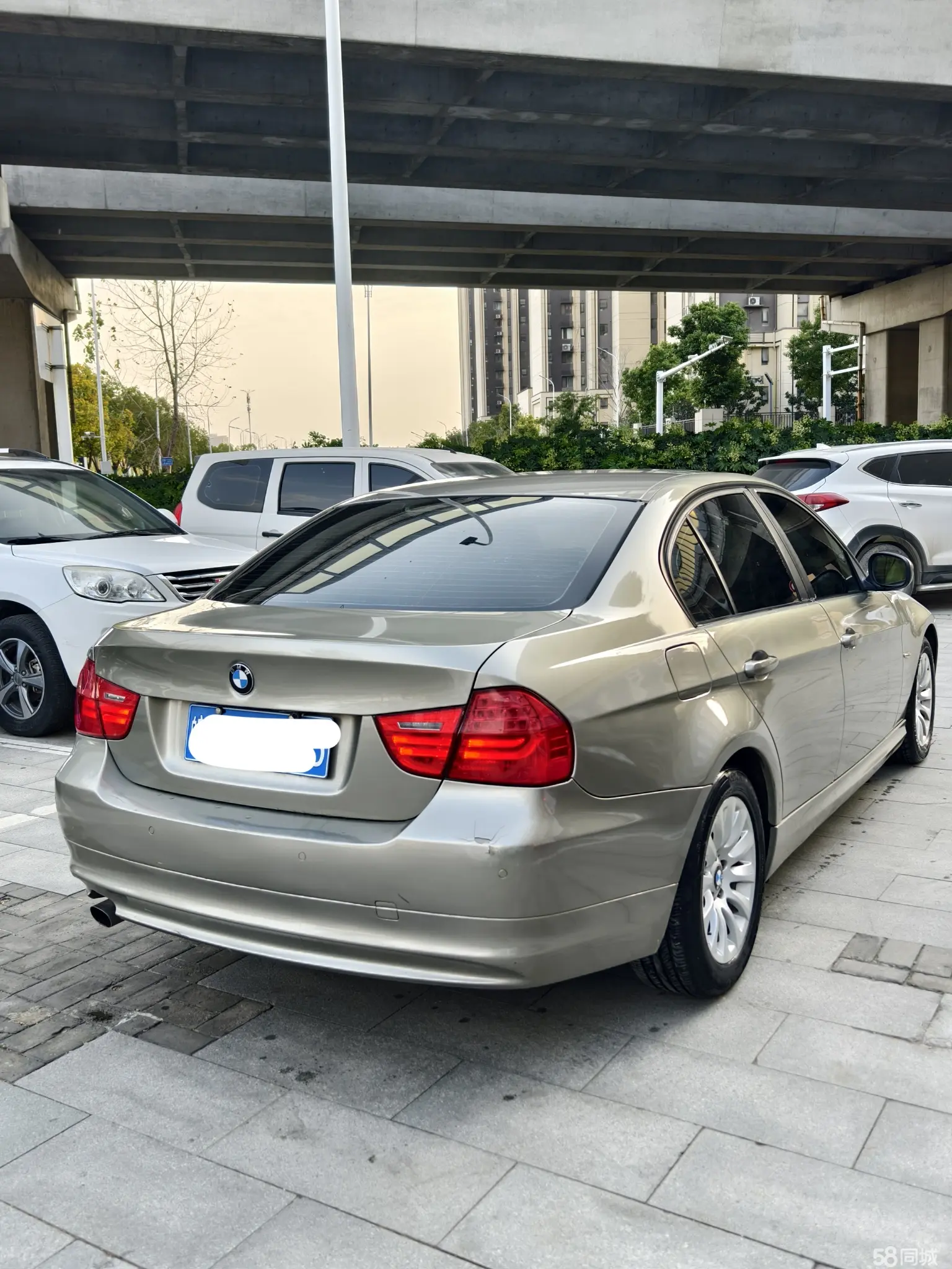 BMW 3 Series 2009 immagine di auto #6