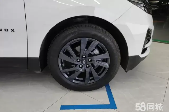 Chevrolet Equinox 2023 car image #6