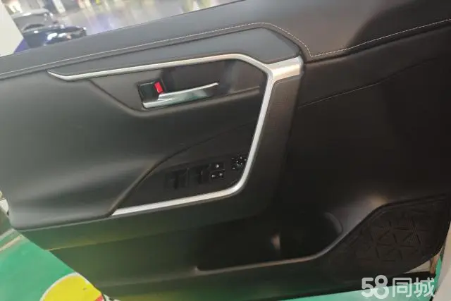 Toyota RAV4 2021 car image #6