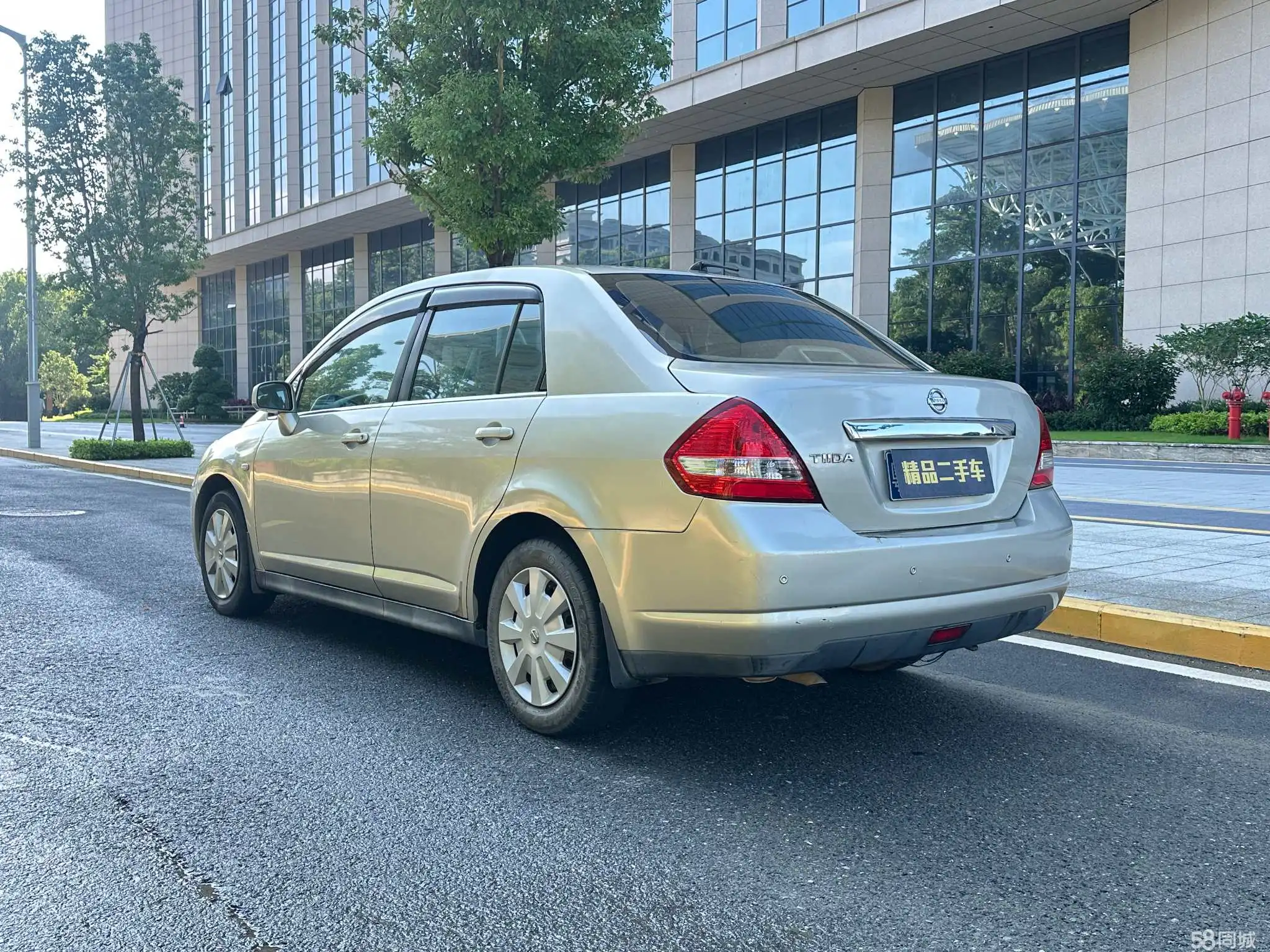 日产 颐达 2005 汽车图片 #6