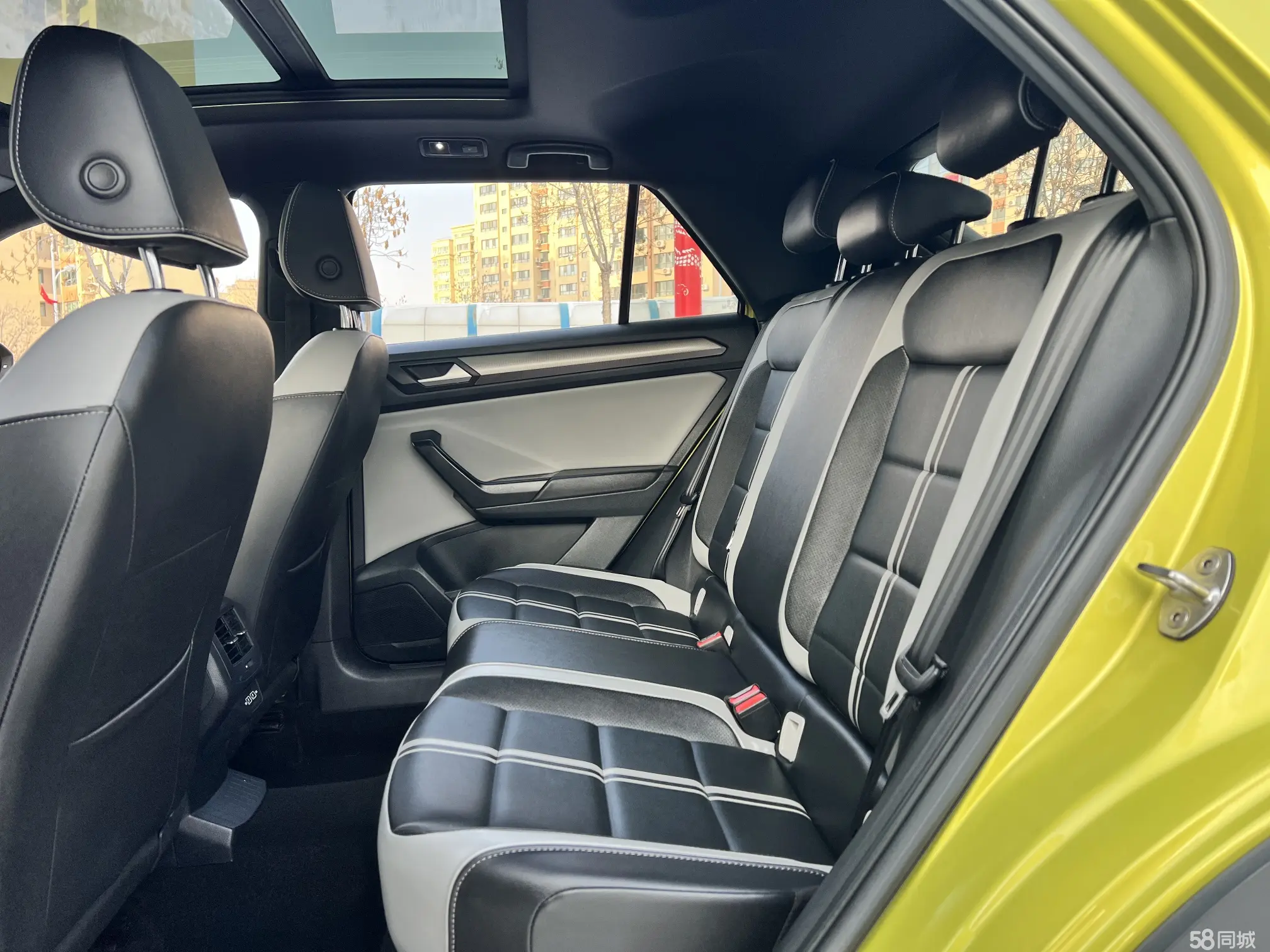 Volkswagen T-Roc 2023 #6 Volkswagen T-Roc 2023 car image #6