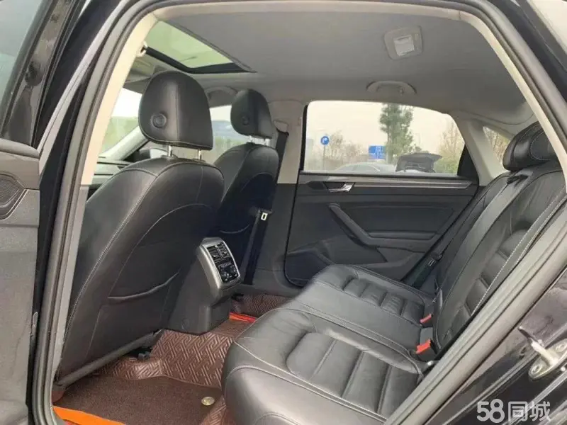 Volkswagen Passat 2017 car image #6
